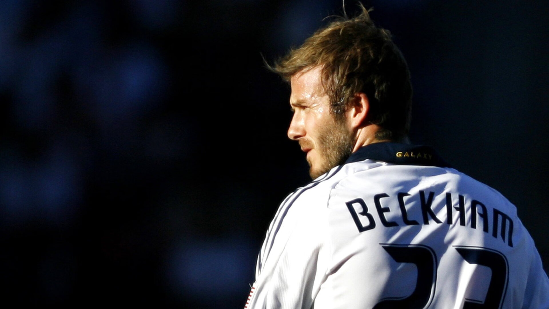 浓眉哥王者归来！逆转之战铸就传奇，独行侠主场为之沸腾！浓眉哥王者归来！逆转之战铸就传奇，独行侠主场为之沸腾！